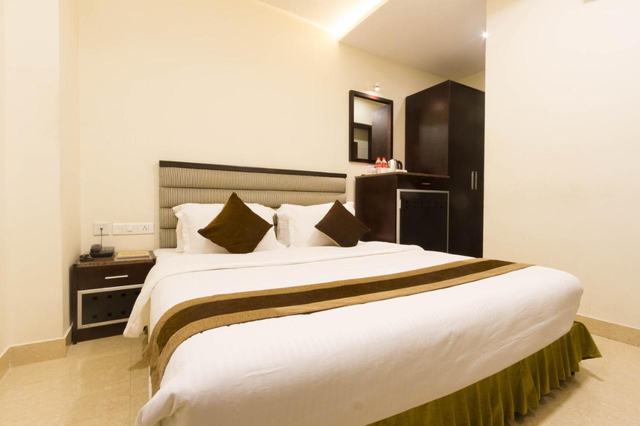 Hotel Southern Residency Kelambākkam Екстериор снимка
